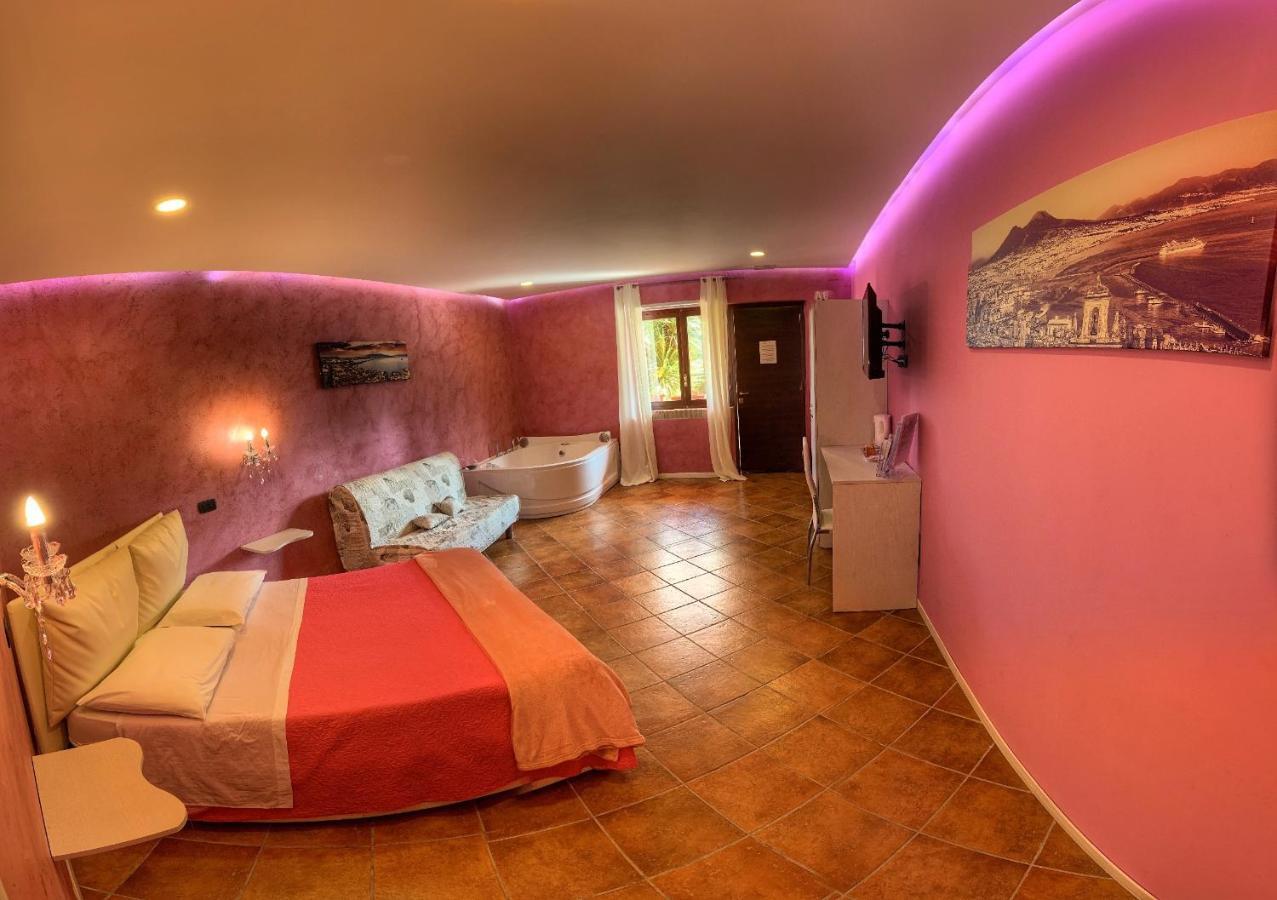 Relais La Villa (Adults Only) Napoli Bagian luar foto